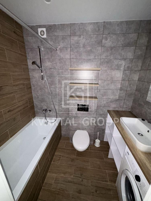 Продам стильну, світлу квартиру в ЖК “Нові Метри Парк”! Ірпінь - зображення 3