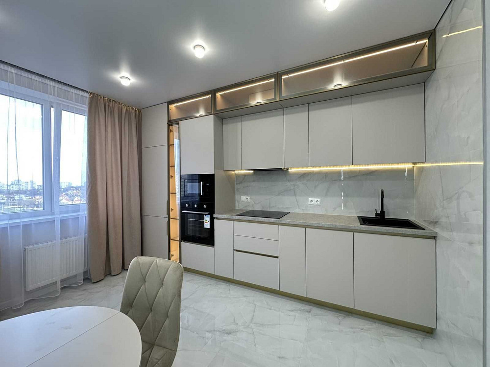 Евродвушка с ремонтом, мебелью и техникой в ЖК 53 жемчужина. Вид моря Лиманка - изображение 5