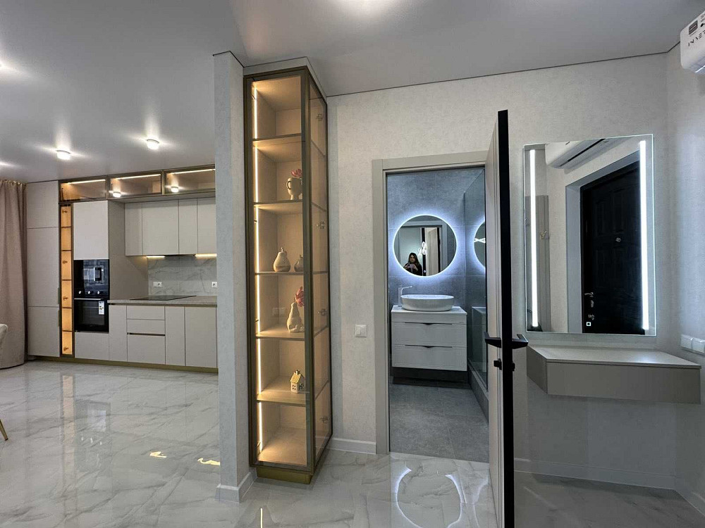 Евродвушка с ремонтом, мебелью и техникой в ЖК 53 жемчужина. Вид моря Лиманка - изображение 4