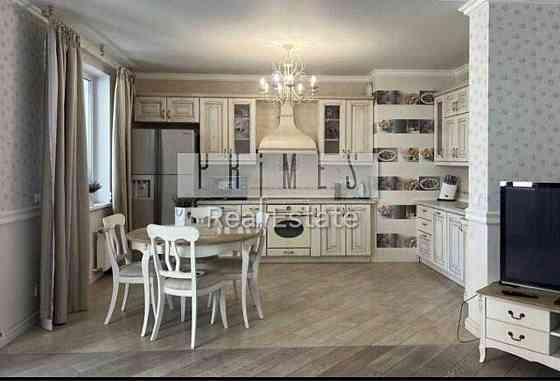 Продаж 3 кімнатна квартира 102м2 вулиця Раїси Окіпної Лівобережна Киев