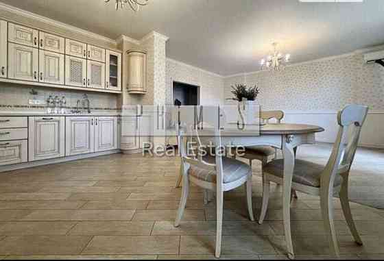 Продаж 3 кімнатна квартира 102м2 вулиця Раїси Окіпної Лівобережна Киев