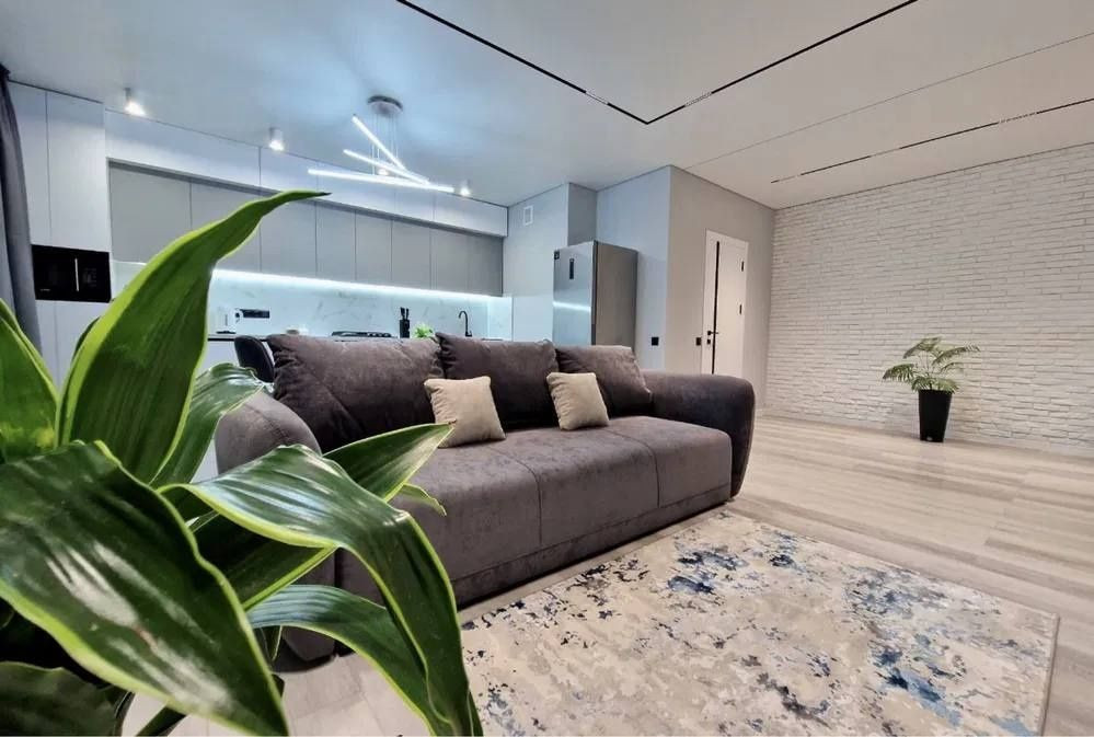 Оренда в самому центрі міста Івано-Франківськ - зображення 4