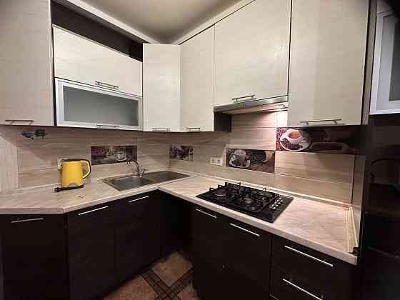 М. Котельникова, 3 - метро Святошин – 10 хв. пішки, середина будинку Киев