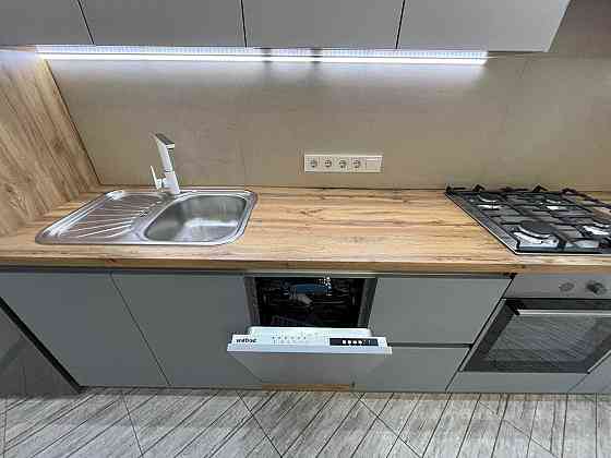 Ідеальна Двокімнатна Квартира 80 м² з Прекрасним Ремонтом та Меблями! Хмельницкий