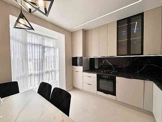 Продам! Вигідно! Двокімнатна поблизу центру міста! Івано-Франківськ