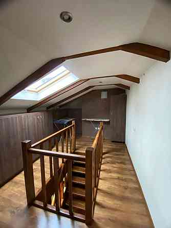 Продаж 3 кімнатна квартира з ремонтом і паркінгом вул. Ромашкова Сихів Львов