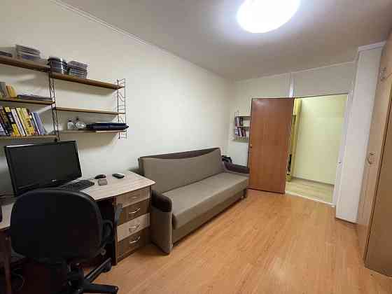 Продам 3-х кімнатну квартиру . Вул. Калинова Дніпро