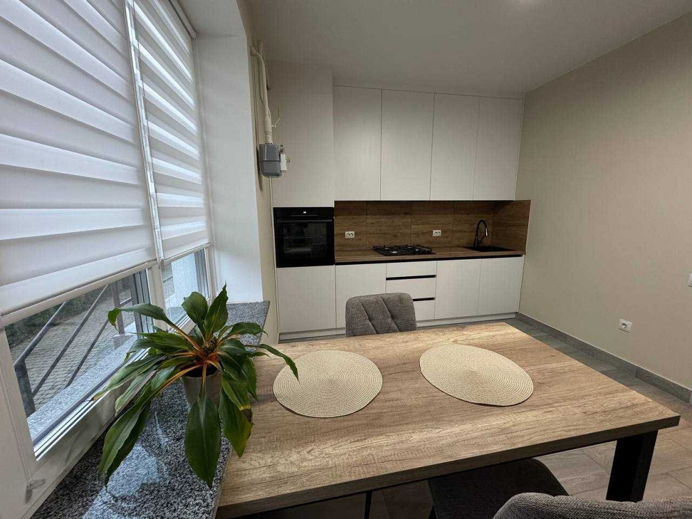 Перша здача 1-кімнатної квартири з паркомісцем, поруч Центру Рівне - зображення 1