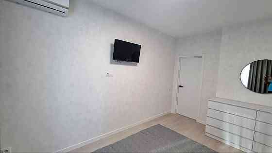 Оренда 1 кім 37 кв.м окрема спальня ЖК Медовий є підземний паркінг Киев