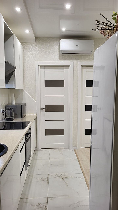 Сдам 2 ком кв ЖК 53 жемчужина Архитекторская Лиманка - изображение 2