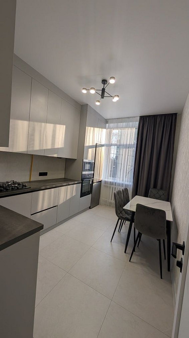 Оренда 2 кімн.квартири з чудовим виглядом на Театр Рівне - зображення 1