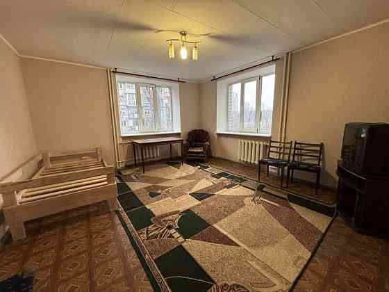 Гетьмана Кирила Розумовського (М. Краснова),17, метро Житомирська-5хв Київ