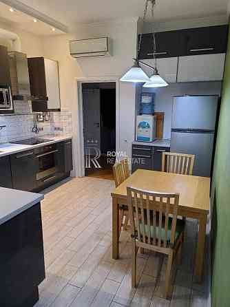 Оренда 3-кімнатна квартира ЖК Пори Року Соломʼянський район паркомісце Киев