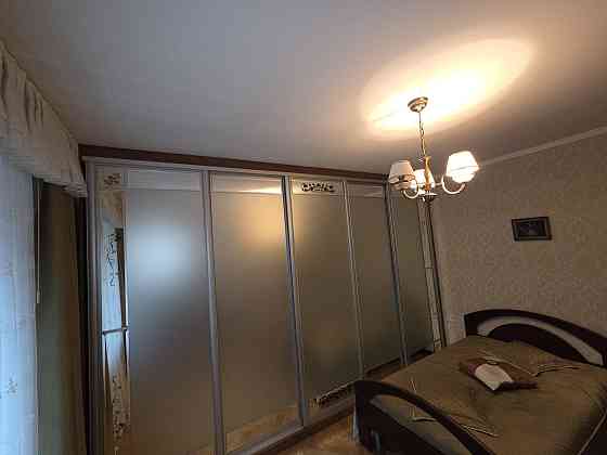 Печерськ, центр,  вул. Михайла Омеляновича-Павленка  11, метро  Арсена Киев