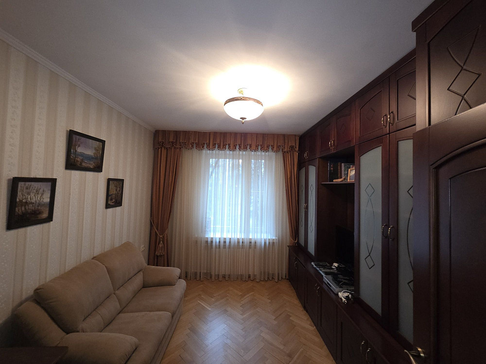 Печерськ, центр,  вул. Михайла Омеляновича-Павленка  11, метро  Арсена Киев - изображение 7