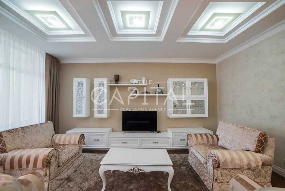 Продаж 3к квартири 146м2, ЖК Новопечерські Липки, вул Верхогляда Киев - изображение 1