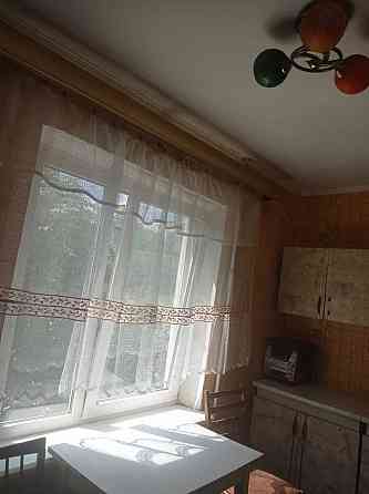 Аренда  2  х комн .кв Историческая 73 а /3 этаж Zaporizhzhia