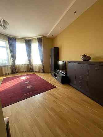 Оренда  квартири у новобудові . Вул Соняшникова Львів