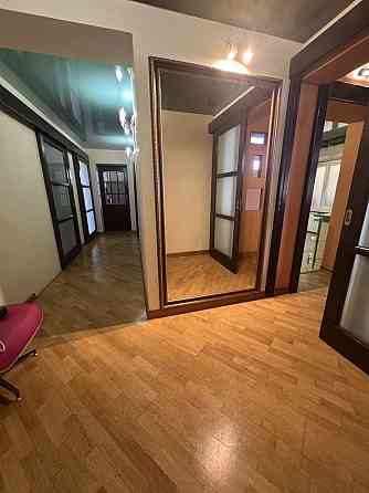 Ексклюзивна 3-кімнатна квартира в центрі, біля Ботсаду Київ