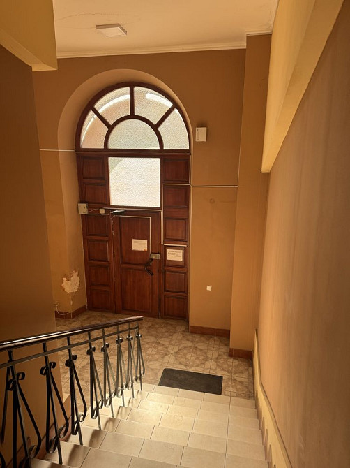 Ексклюзивна 3-кімнатна квартира в центрі, біля Ботсаду Киев - изображение 2