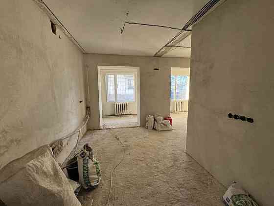 Продам велику 3к квартиру/можна під КОМЕРЦІЮ 79 м2 в м. Миронівка Миронівка