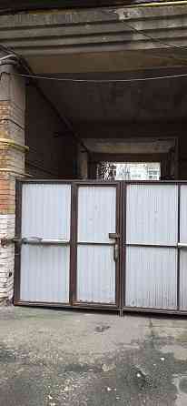 Саксаганського  80   центр  міста Киев