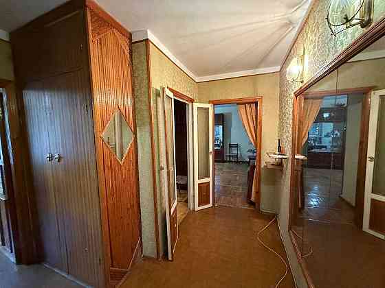 3 комн. кв. в доме из красного кирпича, 2 этаж / ул. Королева /Таирова Одеса