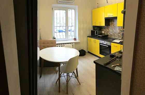 Продаж 1 кімнатна квартира Драгоманова Позняки ЖК Новобудова Киев