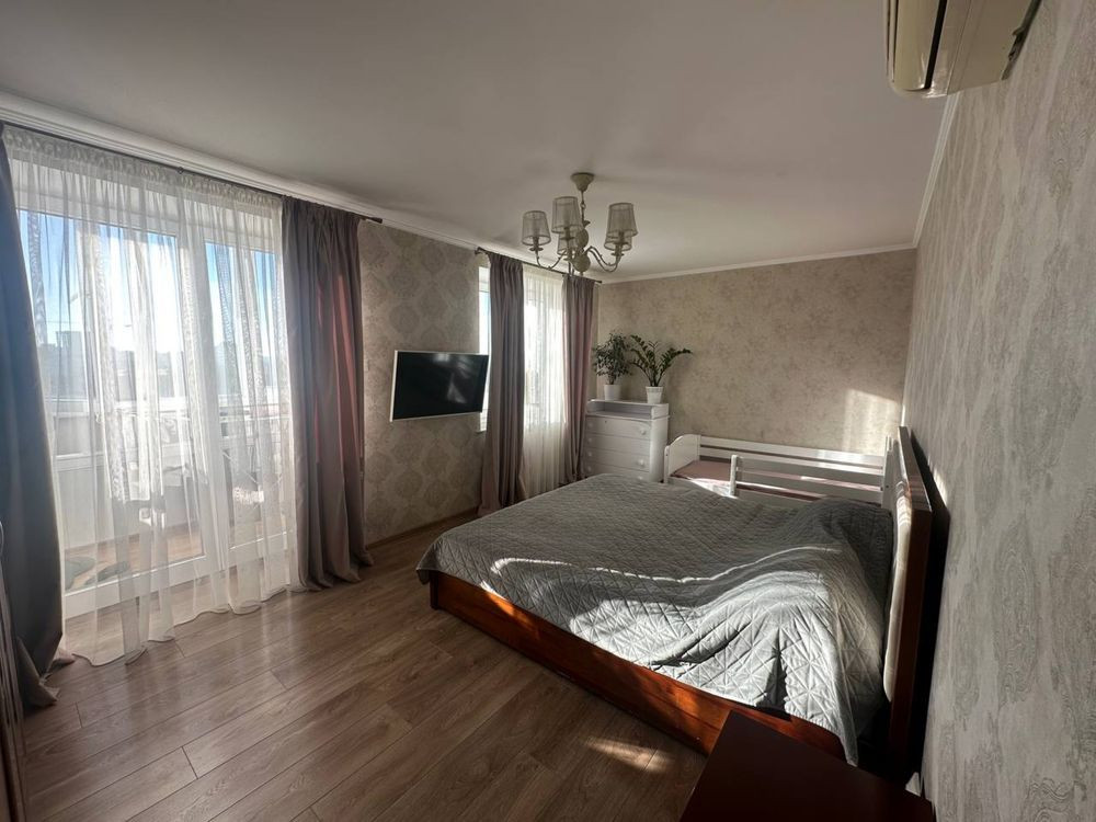 Продаж просторої 3-х кім. квартири в Центрі (р-н Парку, ЦУМу) Rivne - photo 7