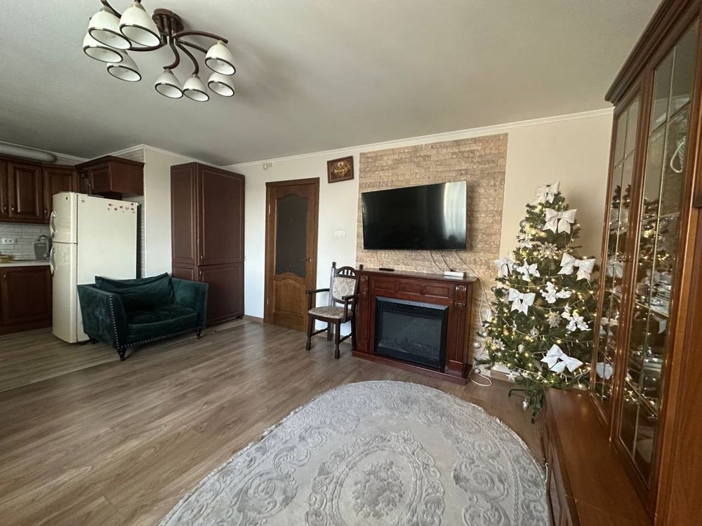 Продаж просторої 3-х кім. квартири в Центрі (р-н Парку, ЦУМу) Rivne - photo 2