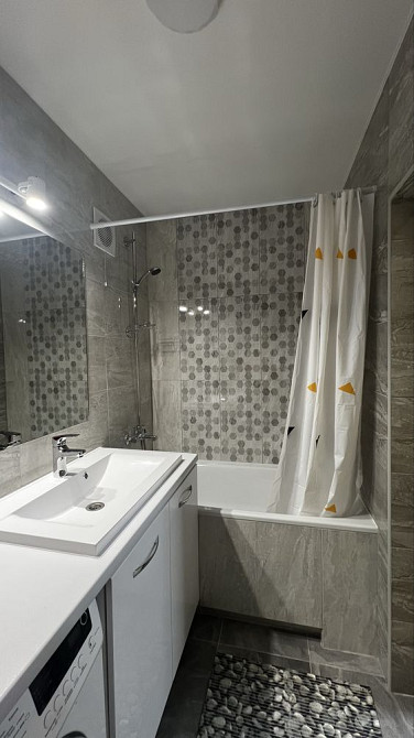 Сдам 2к квартиру на Тополе 2, первая сдача Дослідне - зображення 7