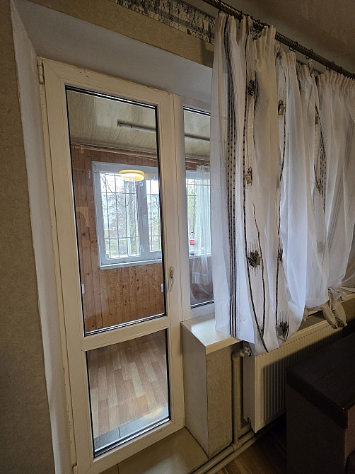 С ремонтом. 2 х комн кв. Левый берег. Риелторы не звоните. Дніпро - зображення 2