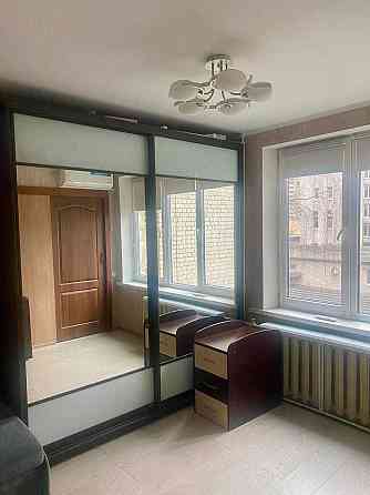 1-кімнатна Ушинського 29 Севастопольска площа Киев