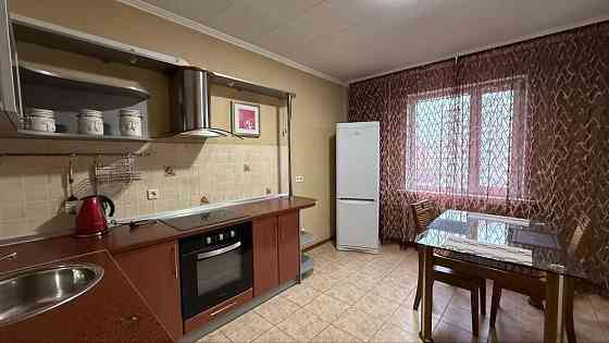 Дарницький рн. Позняки , вул. Драгоманова 14а Киев