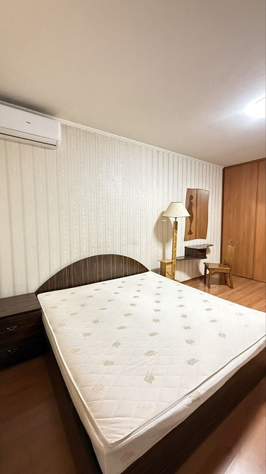 Дарницький рн. Позняки , вул. Драгоманова 14а Киев - изображение 8