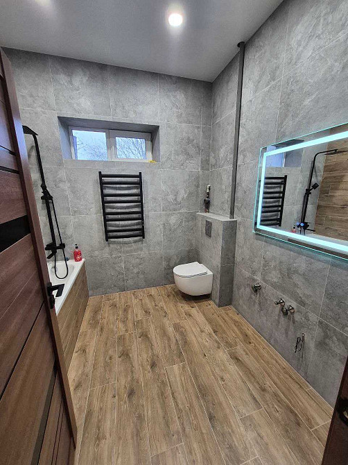 Продам 2-х комн. сталинку в самом центре города Kam`ianske (Zaporizka obl.) - photo 1