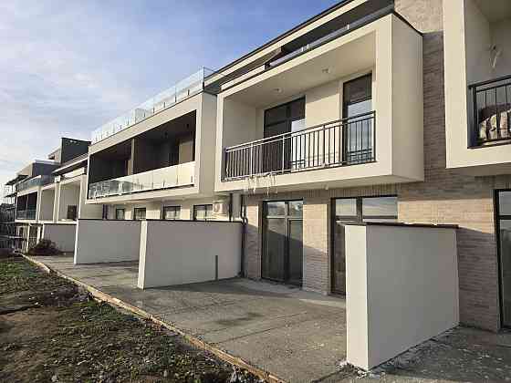 Квартира 105,8 м² з терасою,землею та паркомісцем 1 поверх ЖК Вербний Uzhhorod