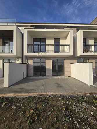 Квартира 105,8 м² з терасою,землею та паркомісцем 1 поверх ЖК Вербний Uzhhorod