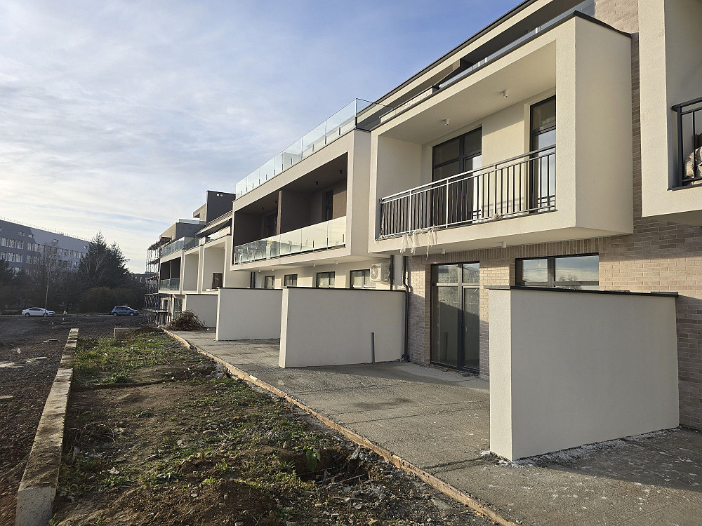 Квартира 105,8 м² з терасою,землею та паркомісцем 1 поверх ЖК Вербний Uzhhorod - photo 4