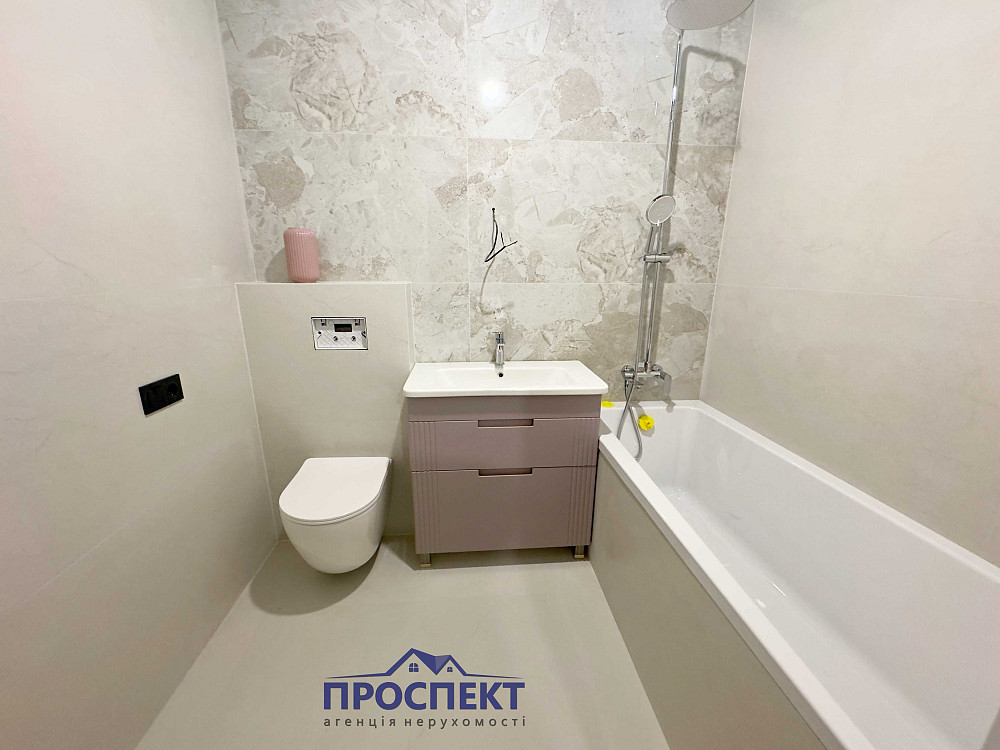 Квартира з новим ремонтом. Автономне газове опалення. Центр Cherkasy - photo 1