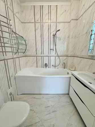 Продаж 3 кім. квартири вул. І. Франка - історичний центр Львова Lviv