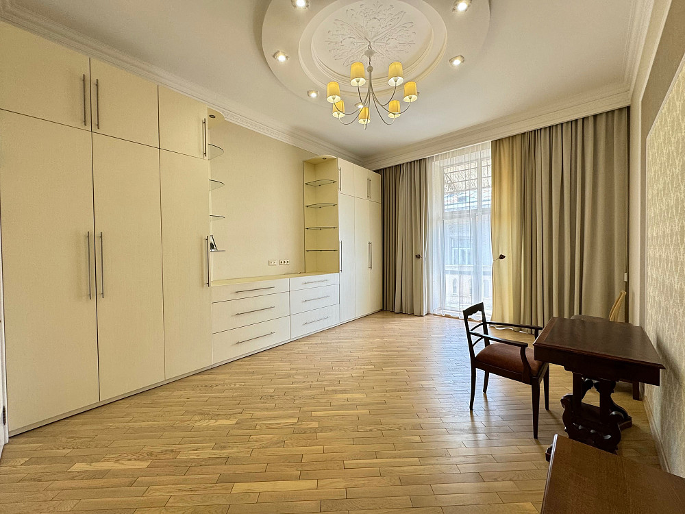 Продаж 3 кім. квартири вул. І. Франка - історичний центр Львова Lviv - photo 2