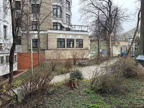 ЗАВЖИ Є СВІТЛО! Центр міста. Оренда 1-к. квартири 34 м2 - Десятинна 13 Київ