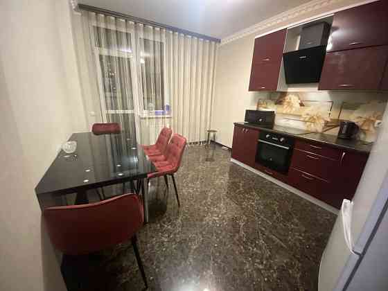 Чудова 1-кімнатна квартира, Харківське шосе 188 Київ