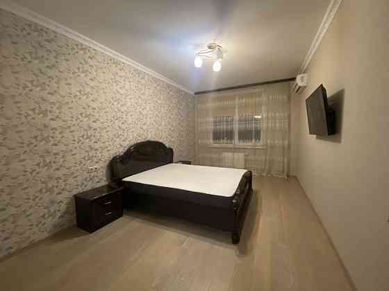 Чудова 1-кімнатна квартира, Харківське шосе 188 Київ