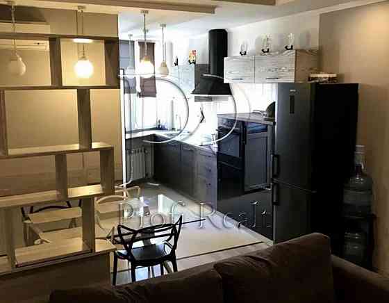 Оренда 1 к кв вул.А. Ахматової 30, м. Позняки/Осокорки . Киев