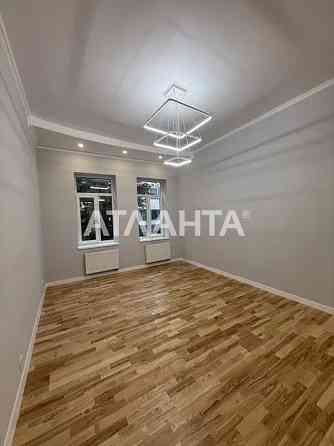 Продаж 2- кім квартири в ближньому центрі по вул. С. Яблонської. Lviv