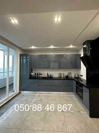 ЖК Гольфстрим. 109 м Кухня гостиная 36 м и 2 комнаты. Ремонт. Аркадия Одеса