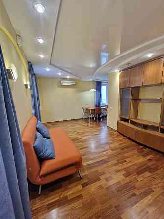 Продаж 2к.кв. Героїв Крут 12, Нагорка, Центр Днепр