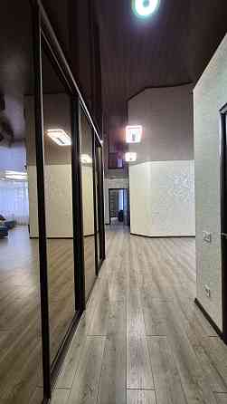 Трьохкімнатна квартира з терасою на Стуса біля парків Львів